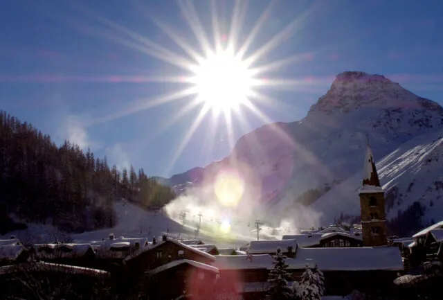 val-d-isere-sunshine