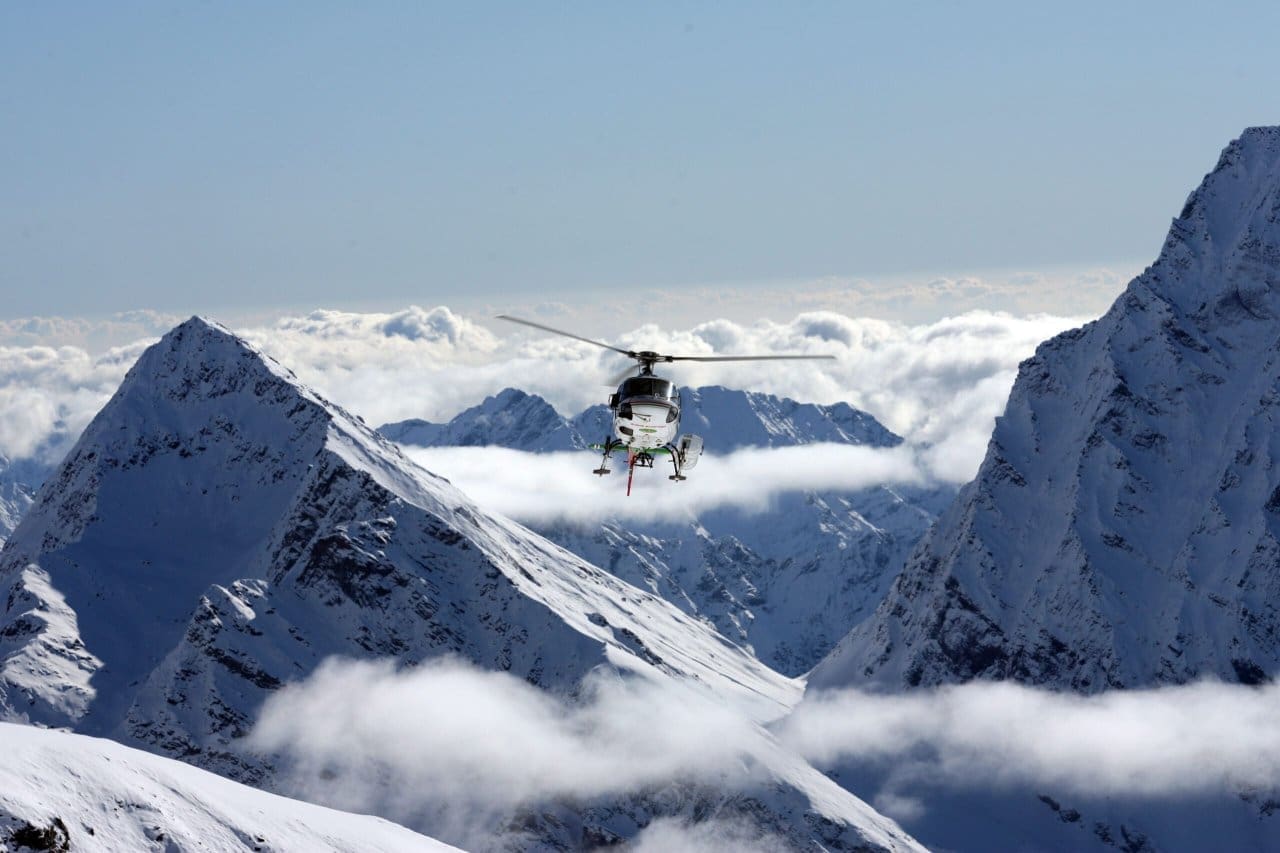 Adrenaline-rush activities in Aosta Valley - heli-skiing in Gressoney. Credit Aosta valley and Società Guide Gressoney-Monte Rosa